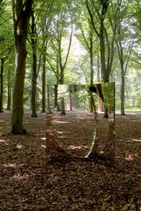 Jeppe Hein "3-Dimensional Circle", 2007, Mixed Media, 200 x 140 x 140 cm