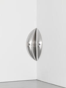 Clip, 2016, Stainless steel, 150 x 75 x 41 cm