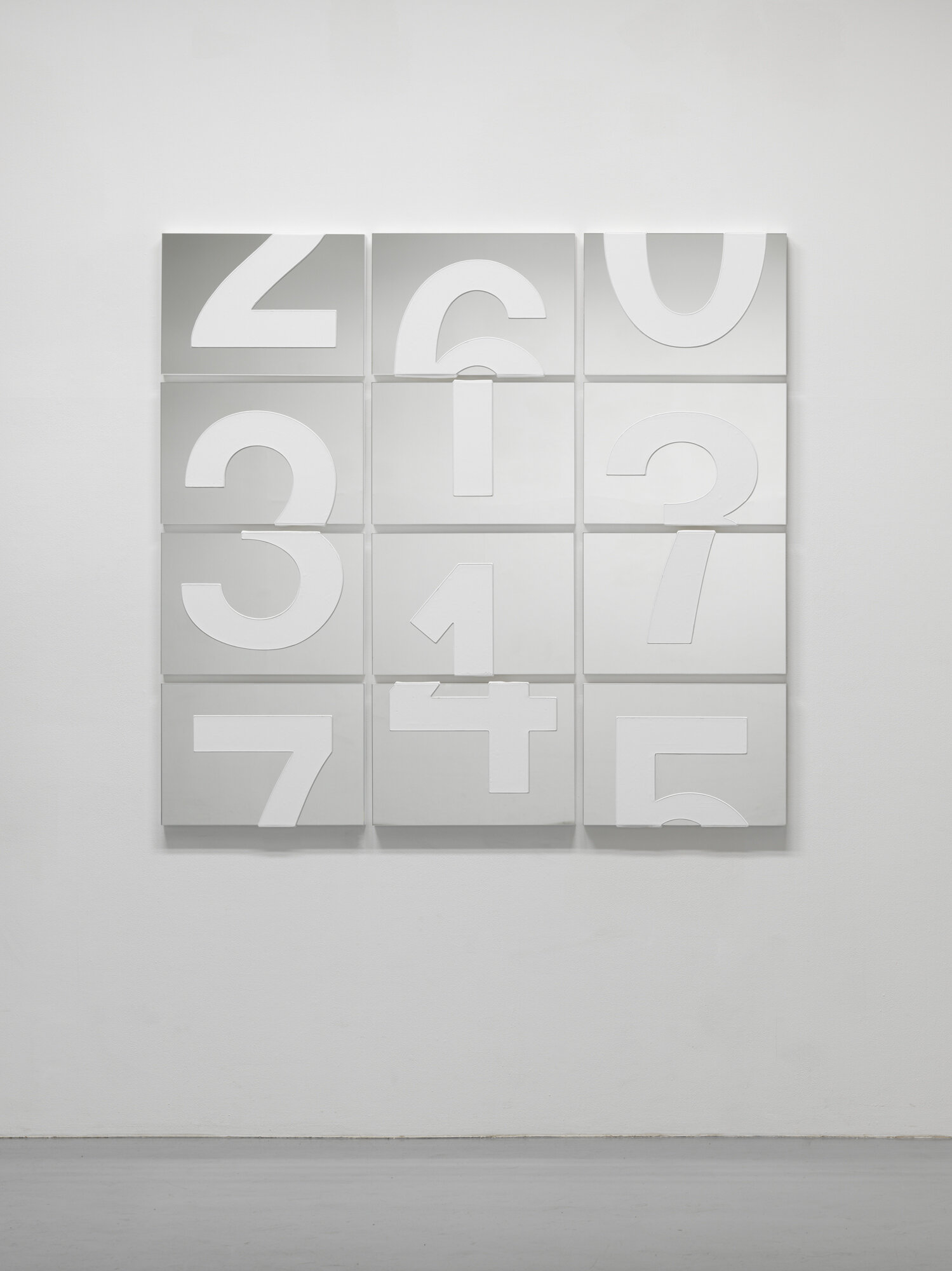 Darren AlmondIn Reflection 0062015 Acrylic on mirrored glass146×154cm