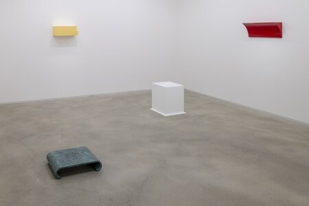 Yuji Takeoka “everything for freedom”2025, SCAI PIRAMIDE, photo by Nobutada Omote