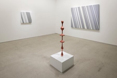 #42 Yuji Takeoka, Kohei Nawa, 2025, SCAI PARK, photo by Nobutada Omote